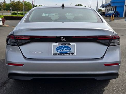 New 2026 Honda Accord SE image 5
