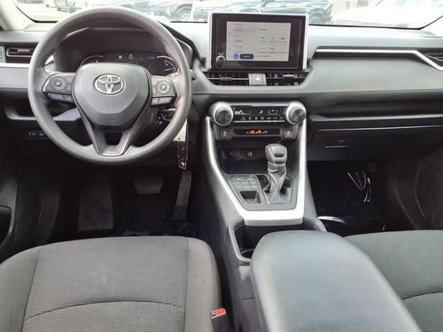 Used 2024 Toyota RAV4 LE image 7