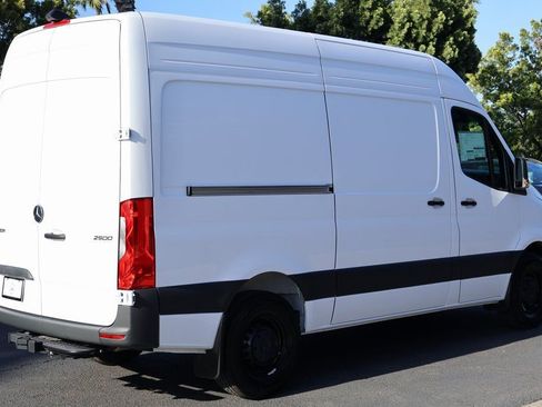 New 2025 Mercedes-Benz Sprinter 2500 image 2