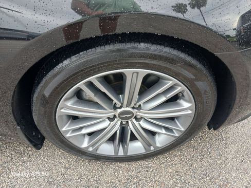 Used 2018 Genesis G80 3.8 RWD image 19