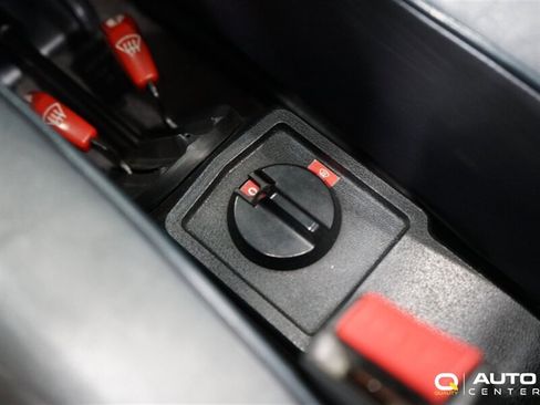 Used 1989 Porsche 911 Carrera RWD image 33