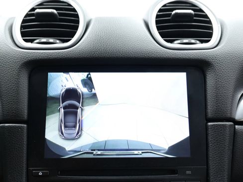 Used 2021 Porsche 718 Cayman RWD image 31