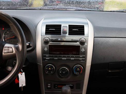Used 2011 Toyota Corolla FWD image 33