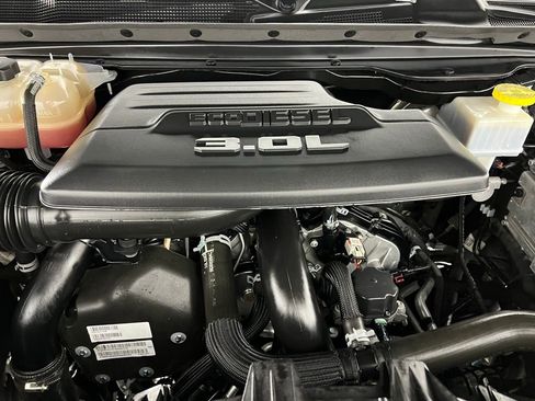 Used 2022 RAM 1500 Laramie w/ Sport Appearance Package image 36