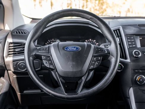 Used 2018 Ford Edge SE AWD/4WD image 14