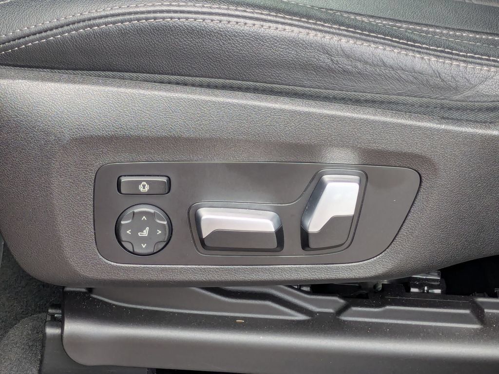 Used 2023 BMW X3 sDrive30i w/ Premium Package RWD image 11