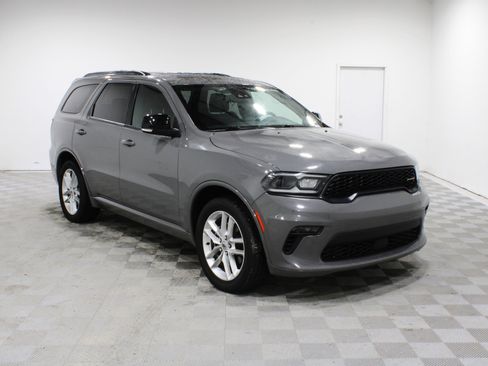 Used 2023 Dodge Durango GT RWD image 1