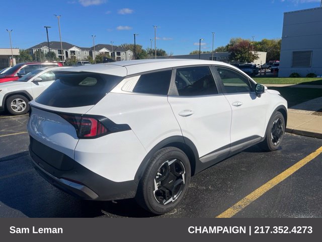 Used 2026 Kia Sportage EX FWD image 5