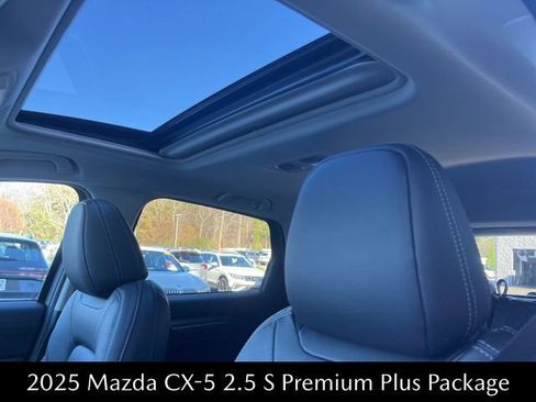 New 2025 MAZDA CX-5 AWD 2.5 S w/ Premium Plus Pkg image 31