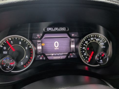 Used 2021 RAM 2500 Laramie w/ Night Edition AWD/4WD image 17