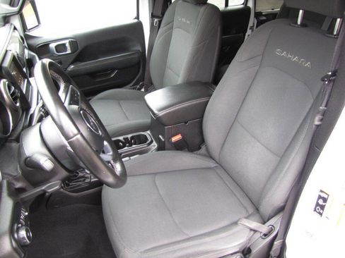 Used 2021 Jeep Wrangler Unlimited Sahara image 27