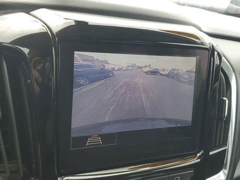Used 2020 Chevrolet Traverse LT FWD image 28