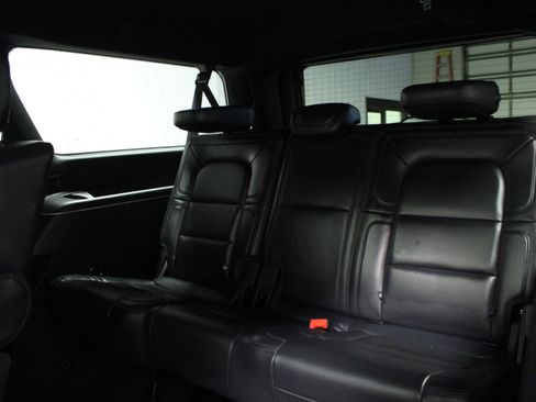 Used 2023 Lincoln Navigator L Reserve w/ Equipment Group 201A image 14