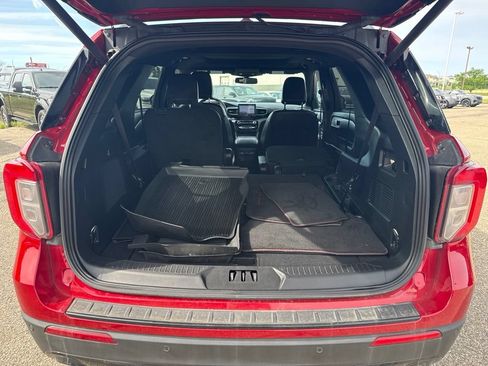 Used 2024 Ford Explorer ST-Line w/ Class IV Trailer Tow Package AWD/4WD image 9