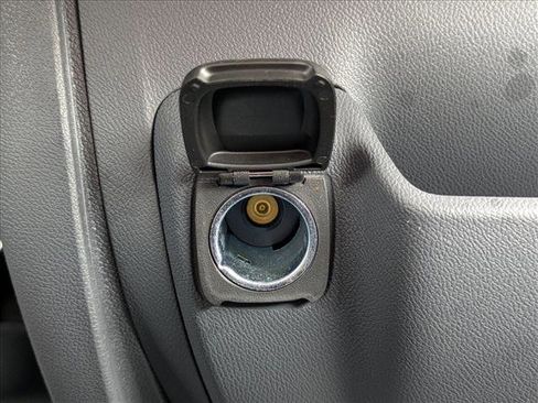 Used 2019 Chevrolet Bolt Premier w/ Infotainment Package image 15