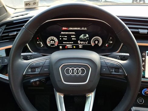 Used 2023 Audi Q3 2.0T Premium Plus w/ Premium Plus Package AWD/4WD image 23