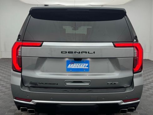 New 2026 GMC Yukon XL Denali w/ Denali Reserve Package AWD/4WD image 12