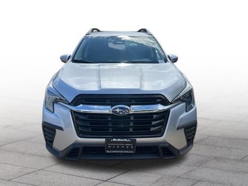 Used 2024 Subaru Ascent Premium w/ Convenience Package image 2