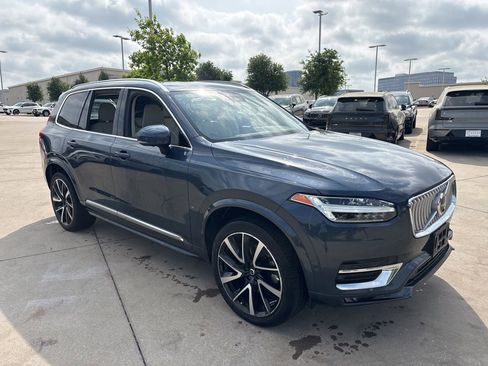 Used 2023 Volvo XC90 B6 Plus w/ Protection Package Premier image 3