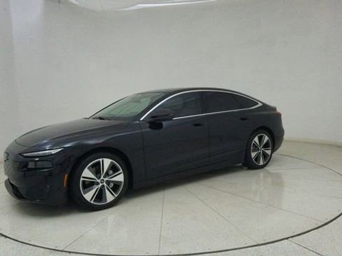 Used 2025 Audi A6 e-tron Prestige w/ Beige Warm Weather Package image 67