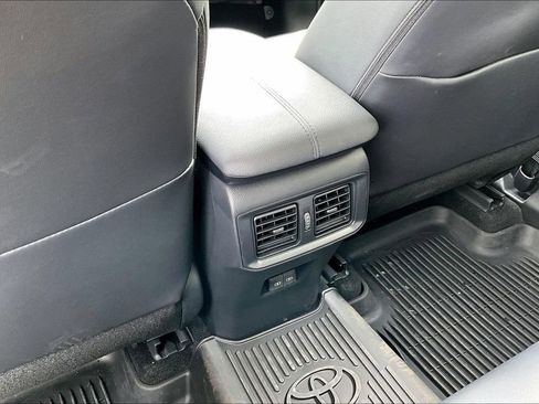 Used 2023 Toyota RAV4 XLE Premium image 25