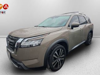 Used 2023 Nissan Pathfinder Platinum video 1