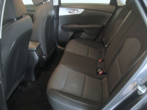 Certified 2023 Kia Forte LXS image 7