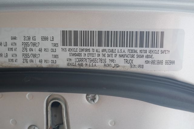 Used 2017 RAM 1500 Express AWD/4WD image 26
