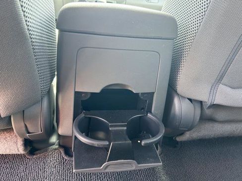 Used 2021 Nissan Frontier SV w/ SV Utility Package image 21