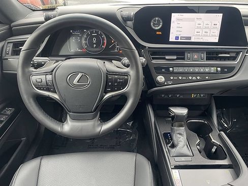 Used 2024 Lexus ES 250 w/ Premium Package AWD/4WD image 11