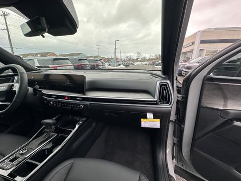 New 2026 Kia Sorento AWD image 34