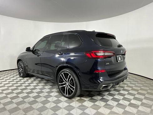 Used 2022 BMW X5 M50i image 3