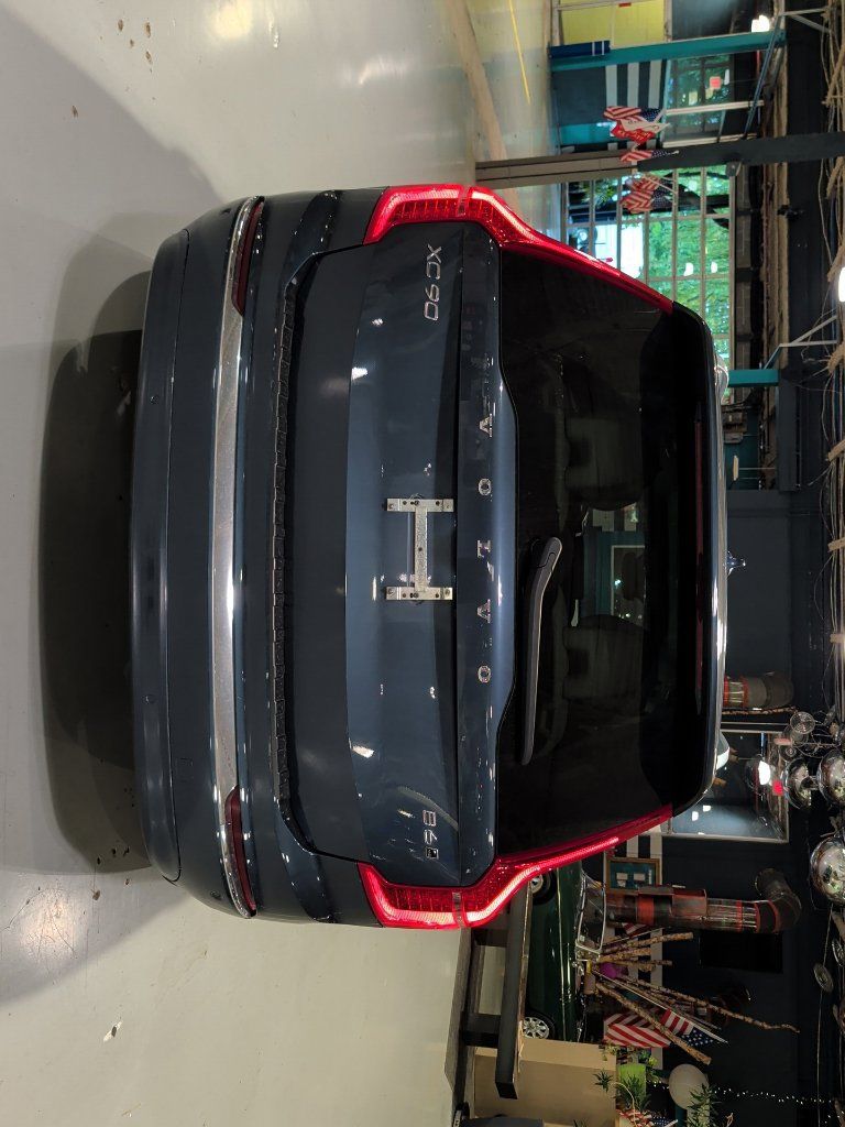 Used 2023 Volvo XC90 B6 Plus AWD/4WD image 16