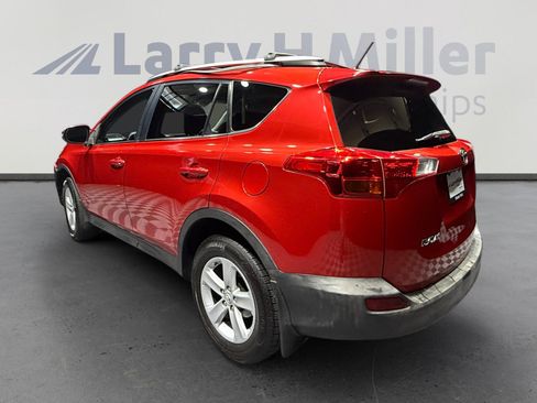 Used 2013 Toyota RAV4 XLE image 3