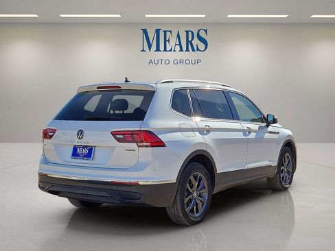 Used 2023 Volkswagen Tiguan SE image 5