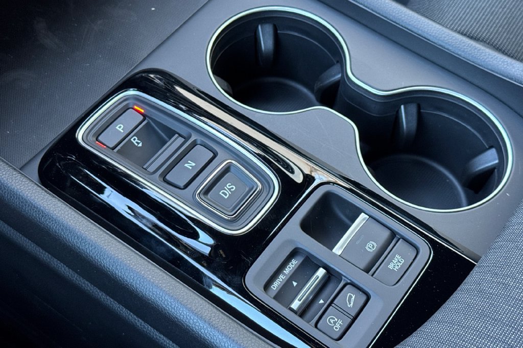 New 2026 Honda Pilot Sport image 25
