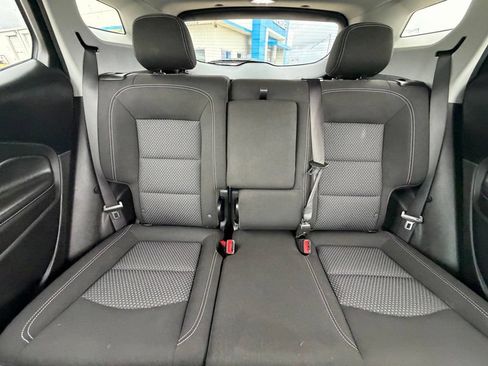 Used 2022 GMC Terrain SLE FWD image 21