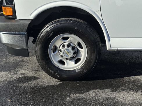 Used 2023 Chevrolet Express 2500 w/ Driver Convenience Package image 28