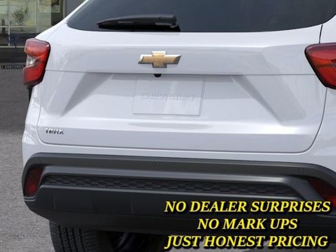 New 2026 Chevrolet Trax LS w/ Driver Confidence Package FWD image 14