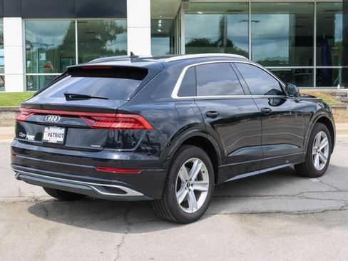 Used 2021 Audi Q8 Premium w/ Convenience Package AWD/4WD image 3