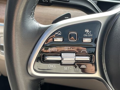 Certified 2023 Mercedes-Benz GLS 450 4MATIC image 28