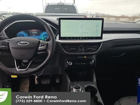 Used 2025 Ford Escape Platinum image 15