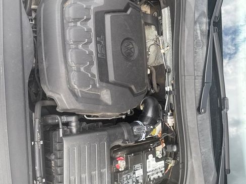 Used 2019 Volkswagen Tiguan SEL Premium image 40