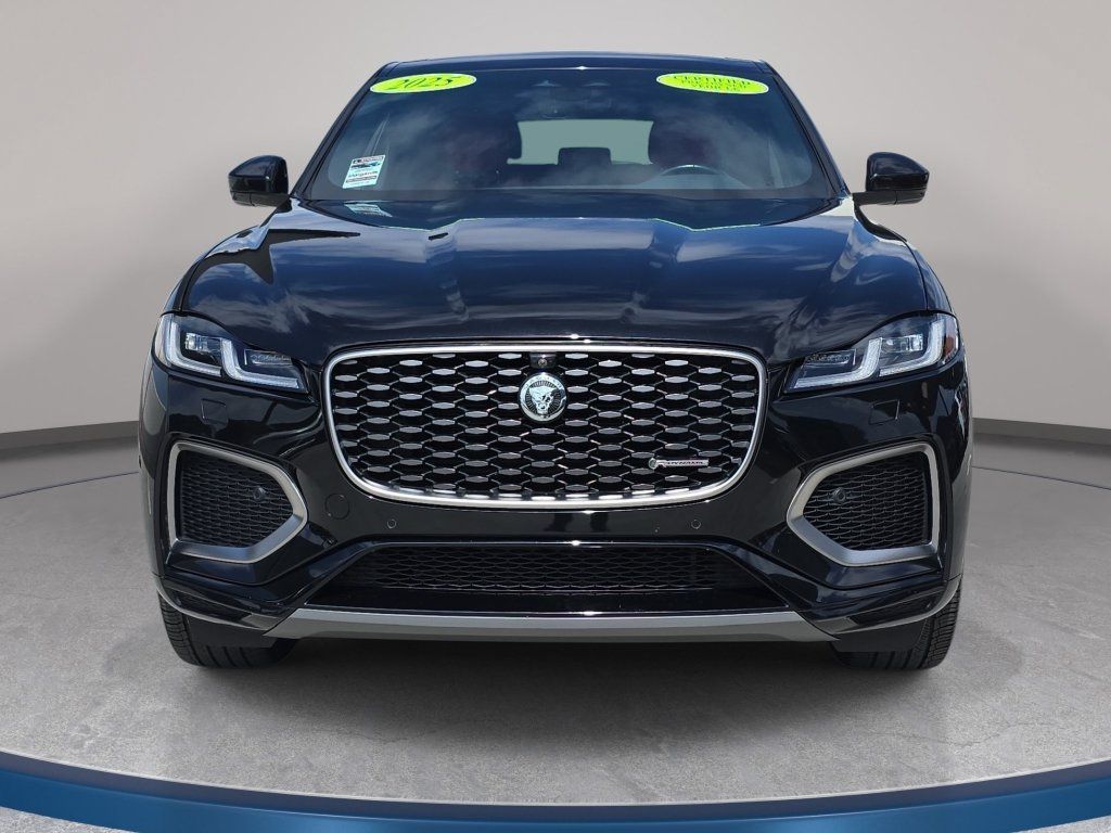 Used 2025 Jaguar F-PACE R-Dynamic S AWD/4WD image 2