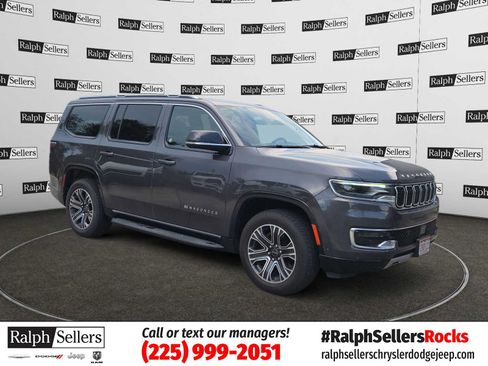 Used 2025 Jeep Wagoneer Series II AWD/4WD image 1