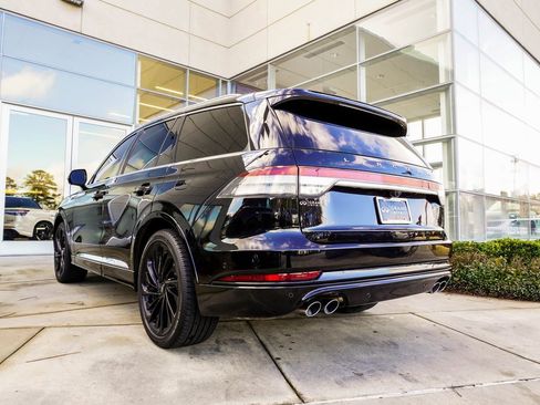 Used 2021 Lincoln Aviator Reserve w/ Equipment Group 208A image 10