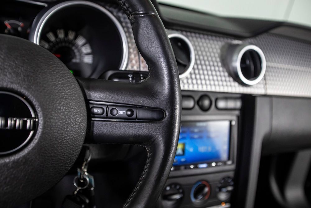 Used 2008 Ford Mustang GT RWD image 31