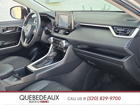 Used 2022 Toyota RAV4 XLE Premium FWD image 29