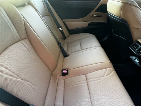 Used 2024 Lexus ES 300h Ultra Luxury w/ Accessory Package (Z2) image 42