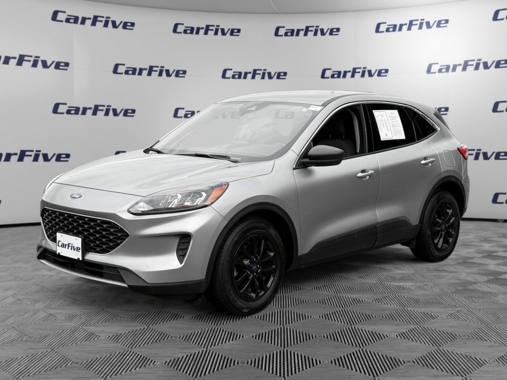 Used 2022 Ford Escape SE FWD image 1